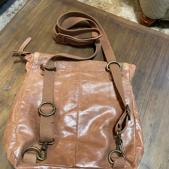 The Sak Ventura Tan Leather Convertible Back Pack Handbag - Picture 3 of 7